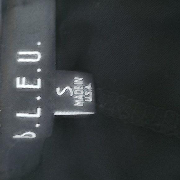 T-shirt. B.L.E.U. - Picture 4 of 4